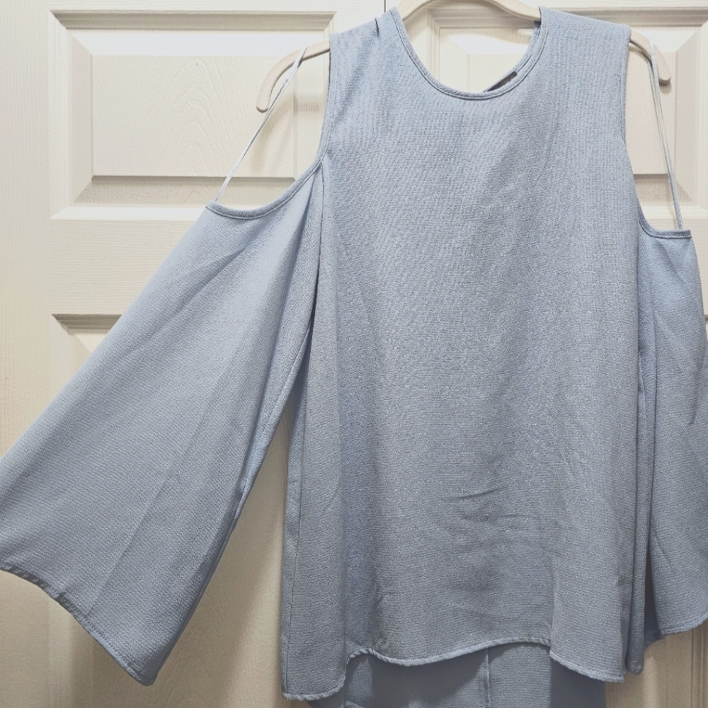 Vince Camuto Cold Shoulder Long Sleeve Blouse